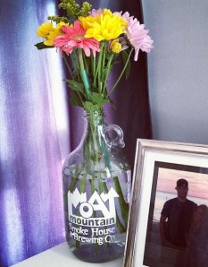 growler vase